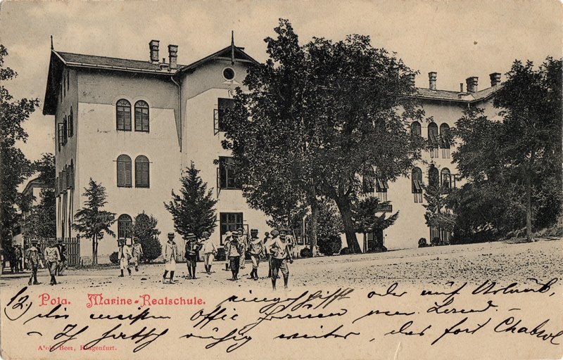 Pola : Marine Realschule