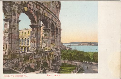 Pola : Arena