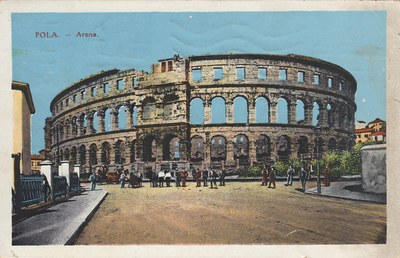 Pola : Arena