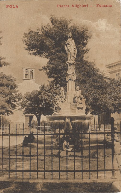 Pola : Piazza Alighieri : fontana