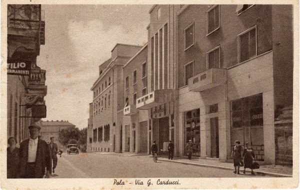 Pola : Via G. Carducci