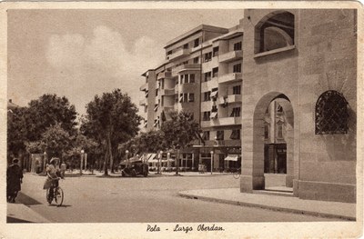Pola : Largo Oberdan