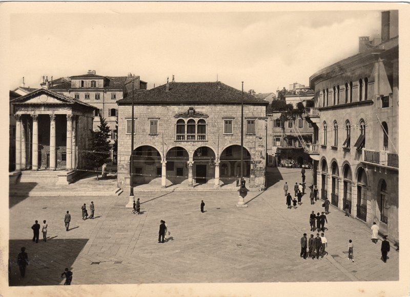 [Pola : Foro e Municipio]