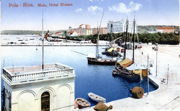 Pola : Riva : Molo : Hotel Riviera