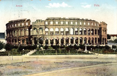 Pola : Arena