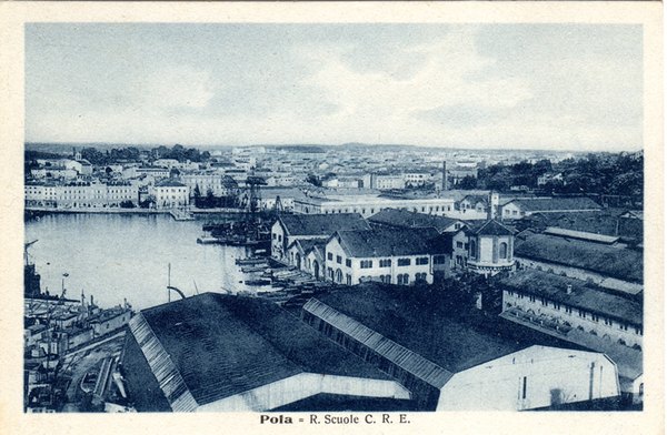 Pola : R. Scuole C. R. E.